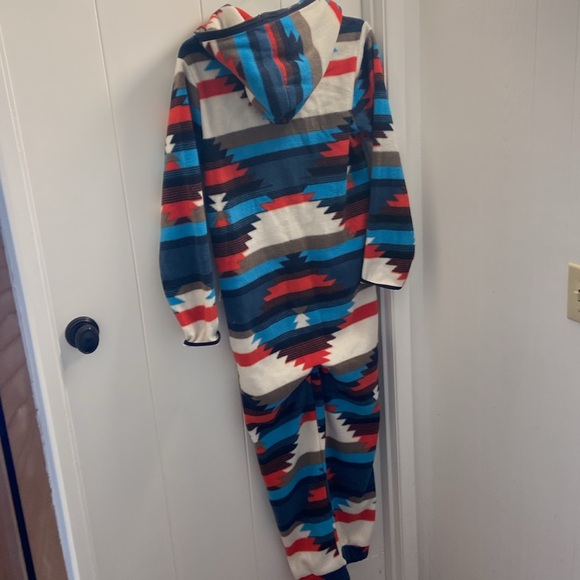 One piece footie fleece onesie! - Picture 5 of 5